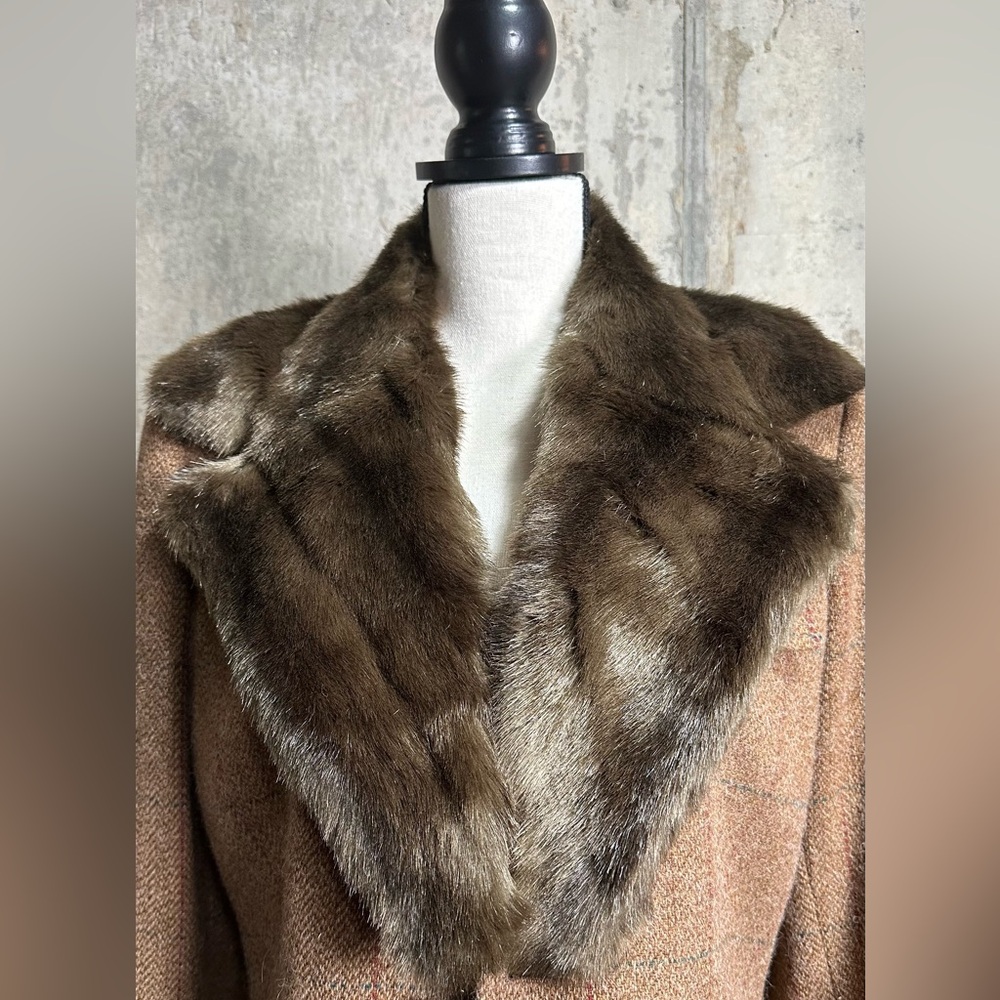 La Maison De La Fausse Fourrure Paris - Brown mink faux fur detachable lapel OSF